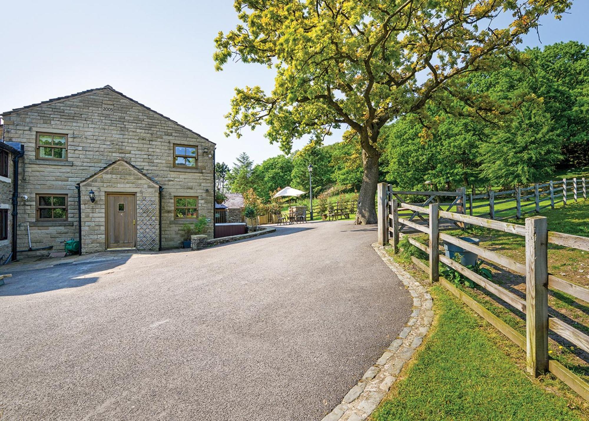 Charlesworth Lodges Glossop Bilik gambar